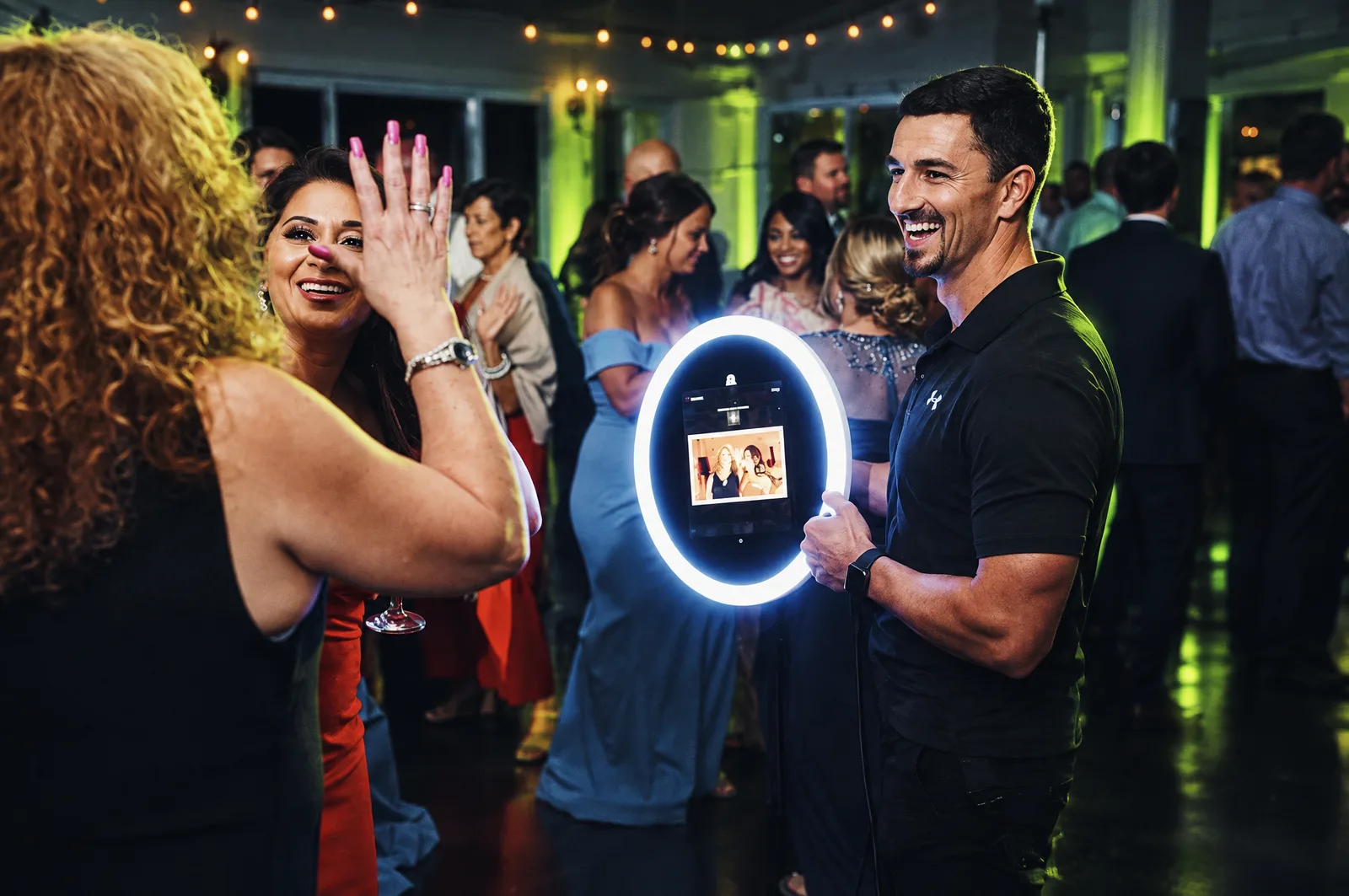 Portable Photo Booth SelfieBoost - event photo